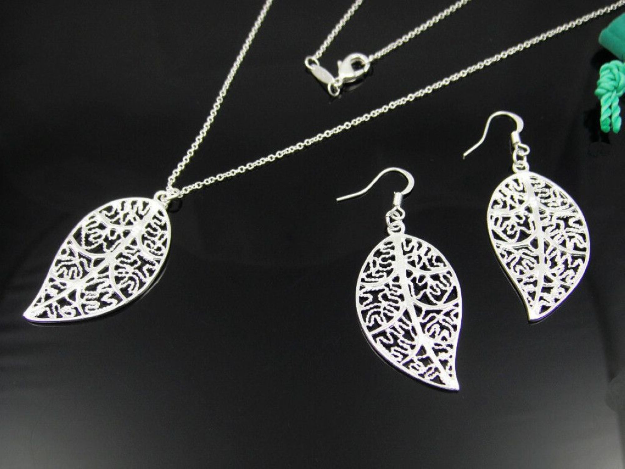 Luxe Necklaces & Pendants