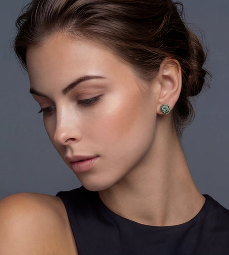 Simply Savvy Emerald Spark Halo Studs
