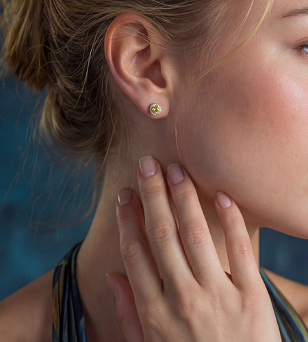 Simply Savvy Sunburst Halo Studs