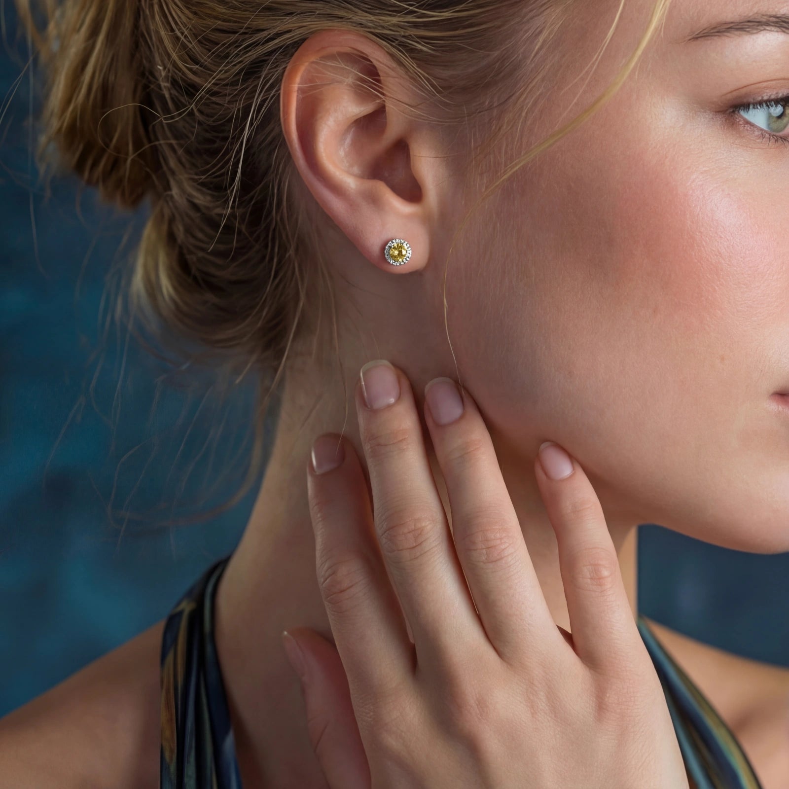 Simply Savvy Sunburst Halo Studs