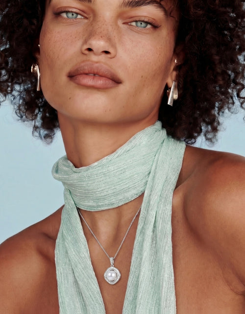 Load image into Gallery viewer, Simply Savvy Halo Pearl Statement Necklace
