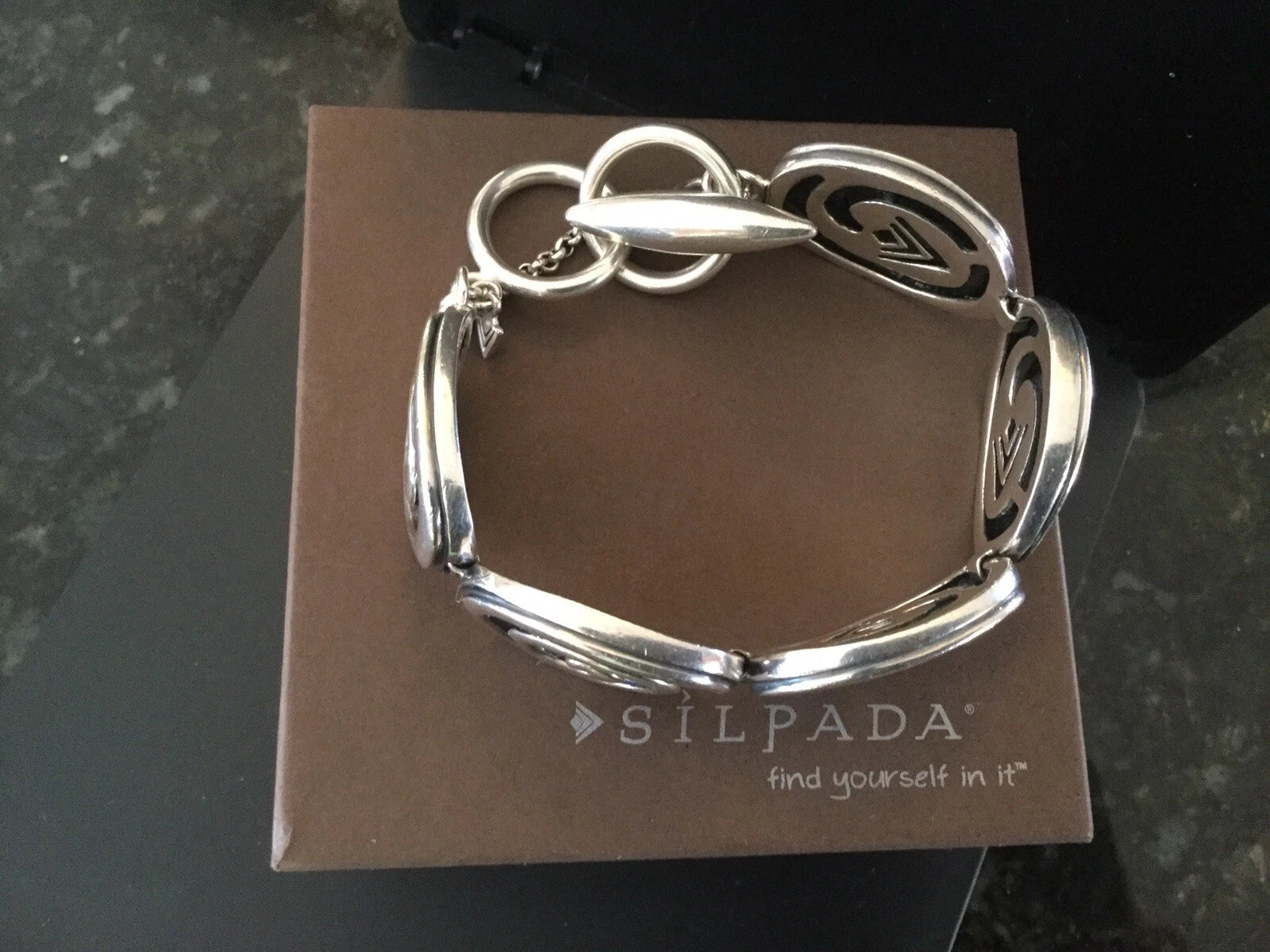 Pre-Owned Silpada Sterling Silver Swirl Bracelet - Retired Design