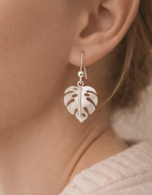 Load image into Gallery viewer, 925 Sterling Silver “Tropical Monstera Leaf” Drop Earrings
