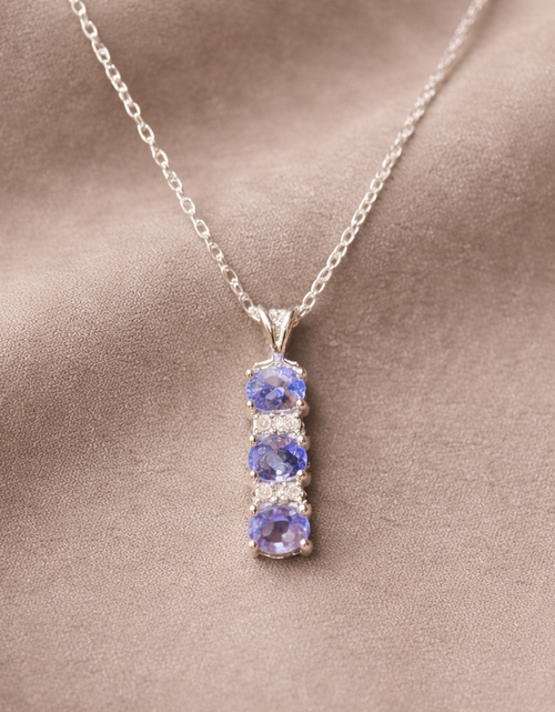 Load image into Gallery viewer, 10K White Gold Violet Cascade Pendant Necklace – 18"

