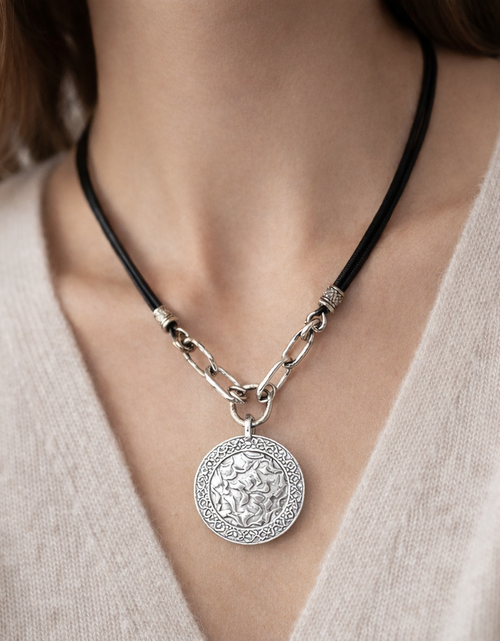 Load image into Gallery viewer, Pre-Owned Silpada Silver Pendant Necklace - Retired Design
