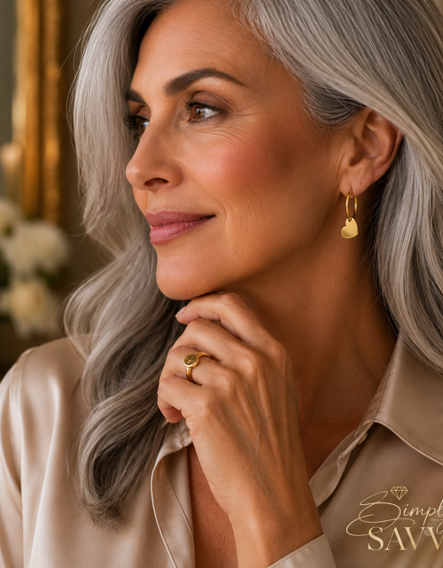 Load image into Gallery viewer, 14K Yellow Gold Hoop Polished Earrings with Hearts
