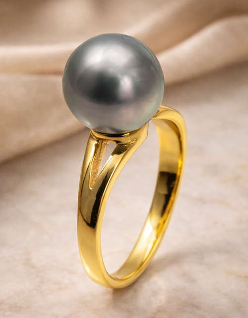 Load image into Gallery viewer, Golden Green Tahitian Pearl Ring 10–11mm | Adjustable Sterling Silver)
