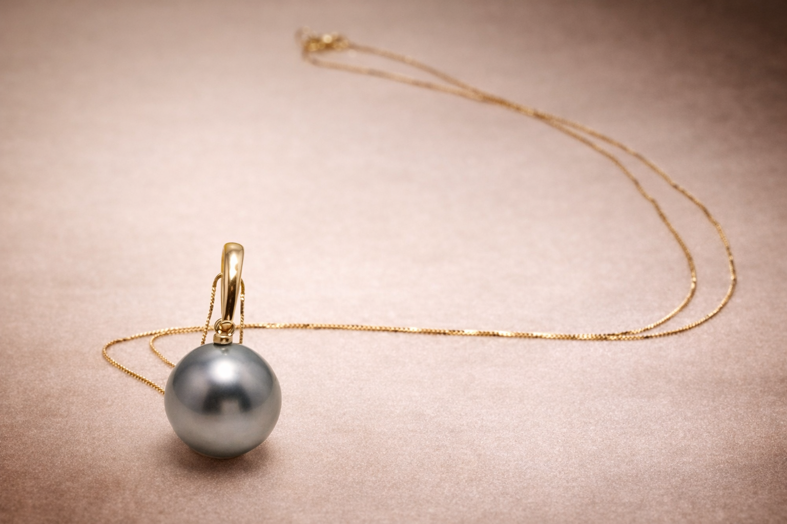 14K Yellow Gold Tahitian Pearl Pendant Necklace | 12–13mm Round Grey-Green Pearl | 45cm