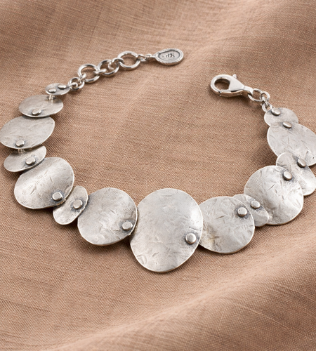 Pre-Owned Silpada Badge of Beauty Sterling Silver Bracelet - Retired Design