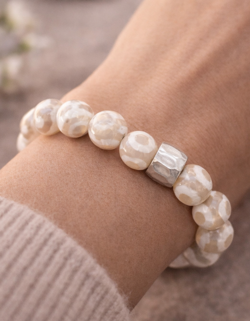 Load image into Gallery viewer, Pre-Owned Silpada SAFARI Sterling Silver Stretch Bracelet - Retired Design
