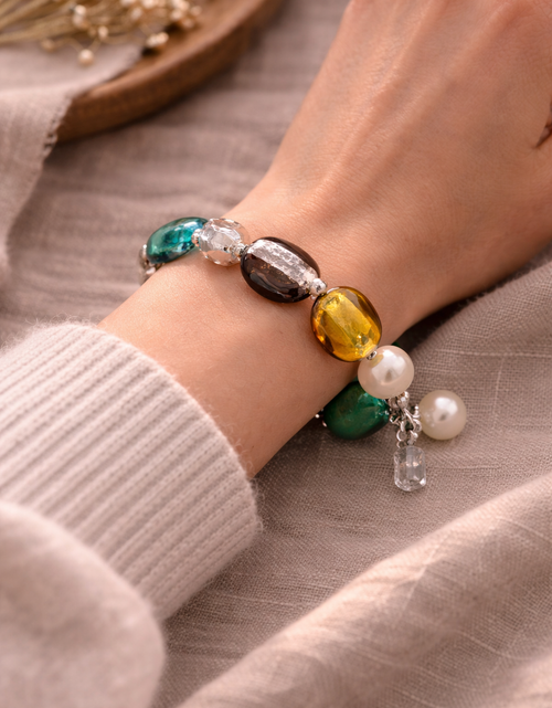Load image into Gallery viewer, Pre-Owned Silpada Sterling Silver &amp; Glass Bracelet - Retired Design
