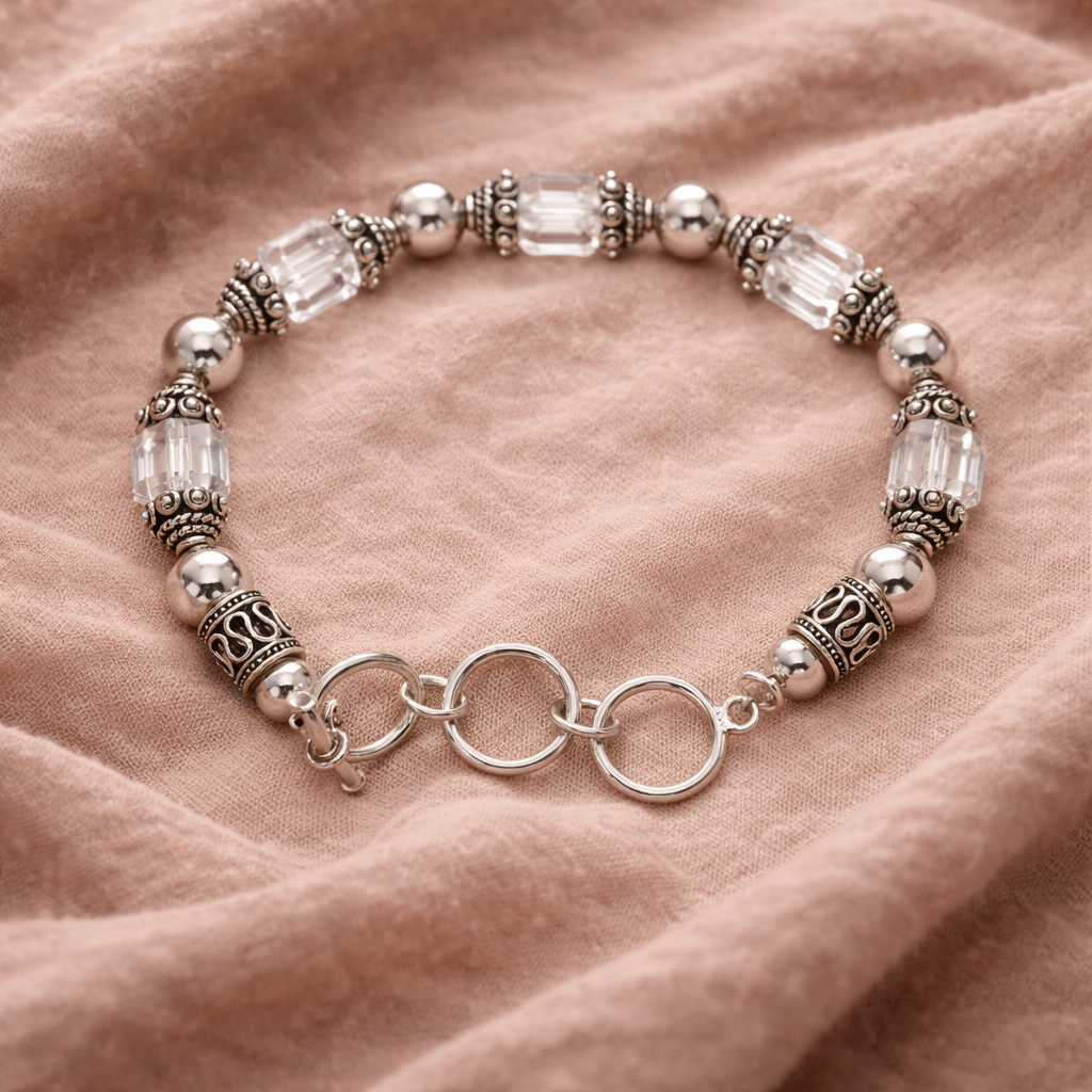 Pre-Owned Silpada Sterling Silver Crystal Bracelet - Retired Design