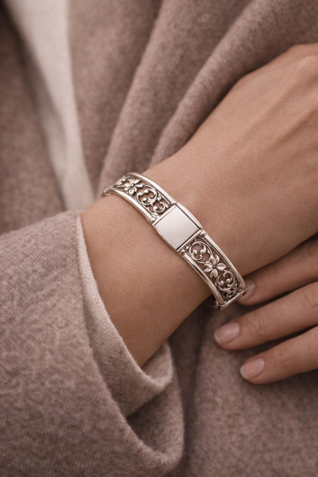 Pre-Owned Silpada Sterling Silver Filigree Bracelet - Retired Design