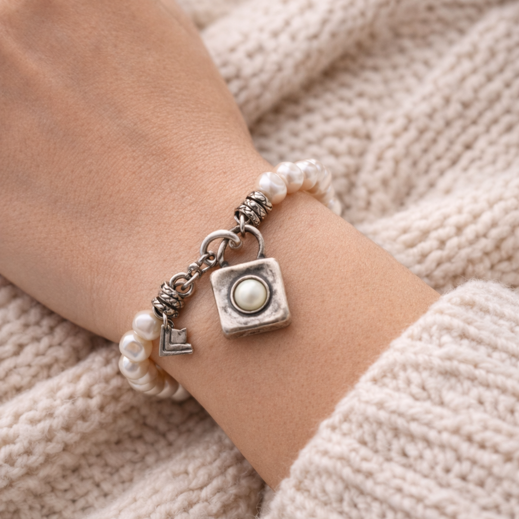 Pre-Owned Silpada Sterling Silver Pearl Bracelet - Retired Design