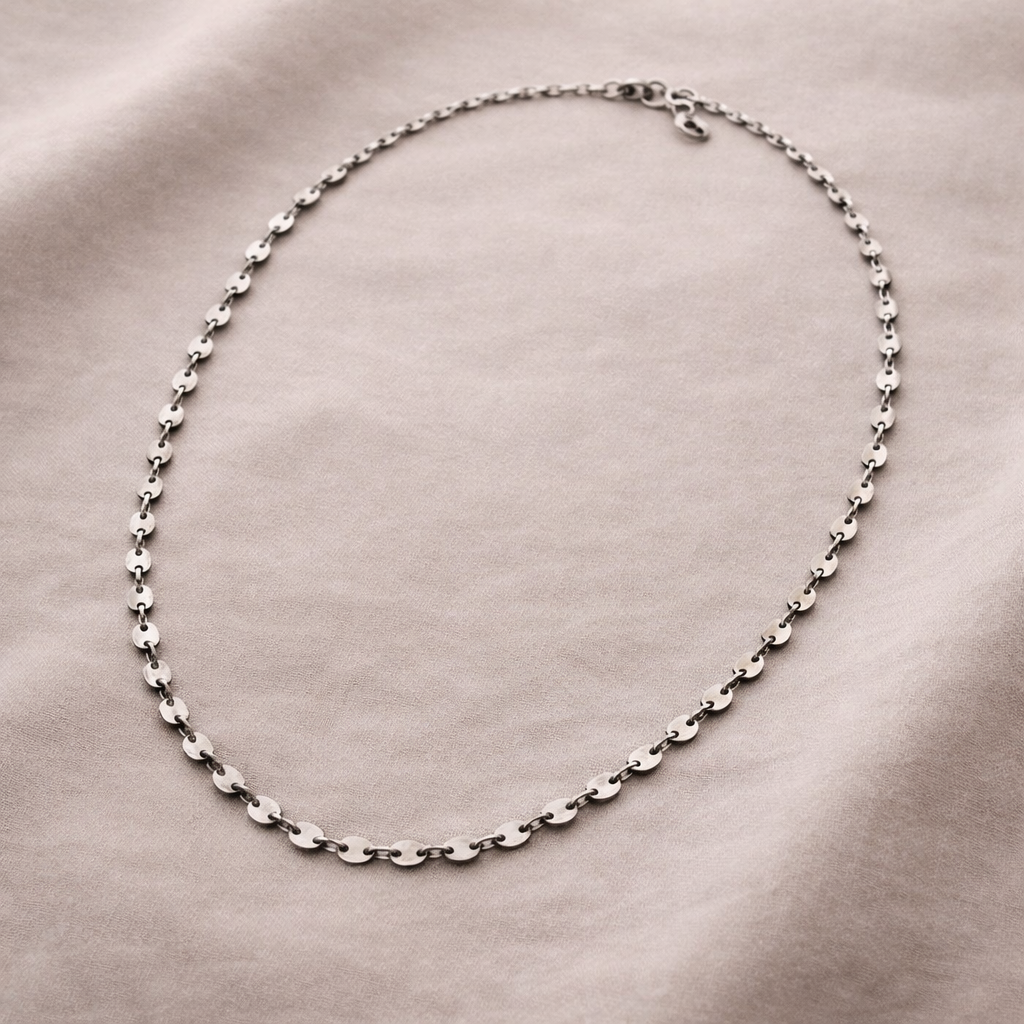 Pre-Owned Silpada Sterling Silver Oxidized Mini Interlocking Disk Necklace - Retired Design