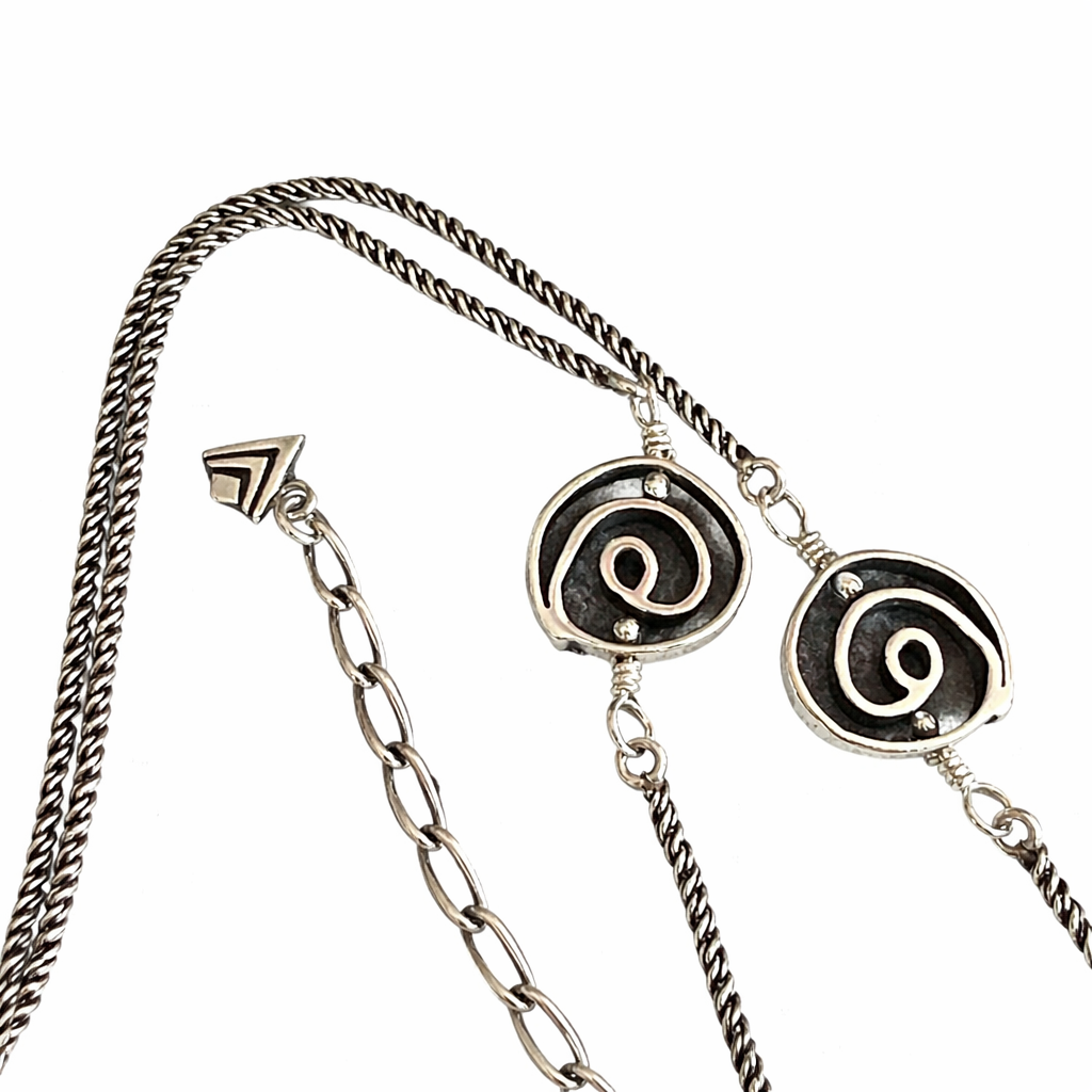 Pre-Owned Sterling Silver Abstract 3 Swirls Pendant Necklace - Retired Design