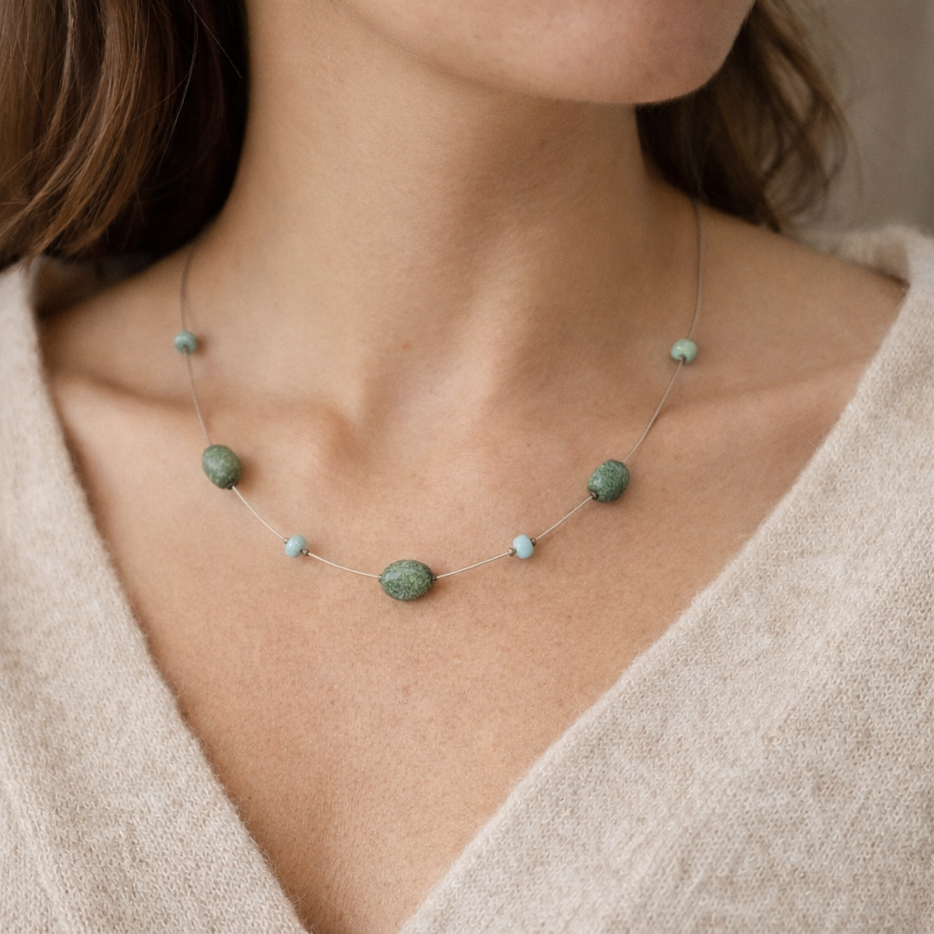 Pre-Owned Silpada Chrysocolla Bead Wire Necklace - Retired Design