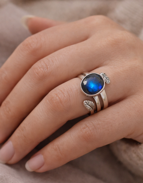 Load image into Gallery viewer, Natural Blue Labradorite Ring 925 Sterling Silver Wrap Ring Size 7
