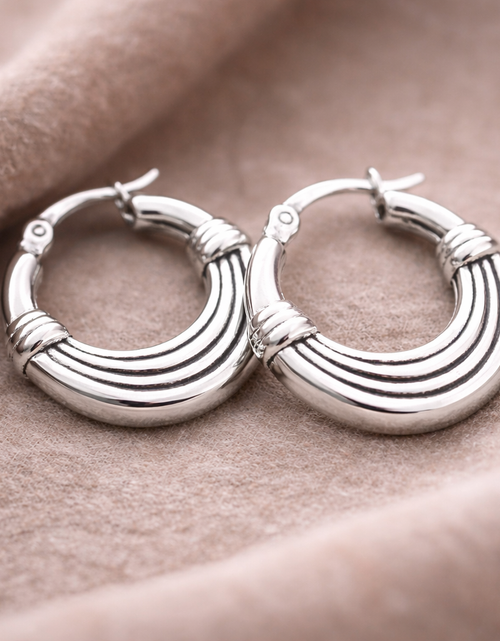Load image into Gallery viewer, 925 Sterling Silver Textured Ribbed Hoop Earrings 6/7 Inch Classic Small Hoops

