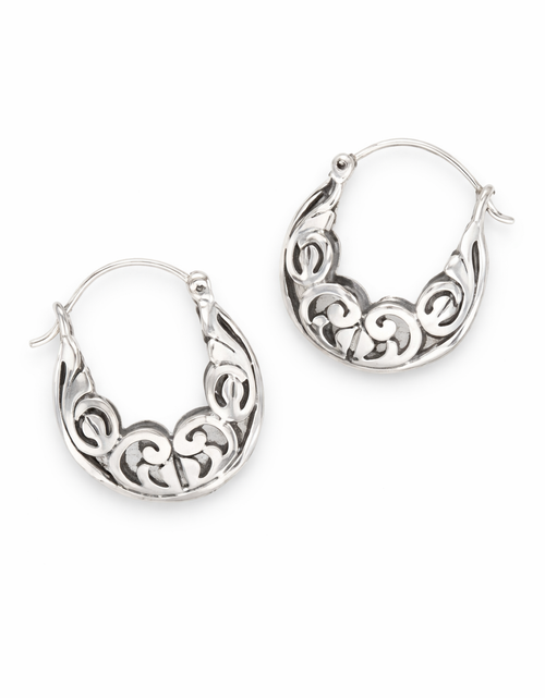 Load image into Gallery viewer, Pre-Owned Silpada Sterling Silver Filigree Earrings
