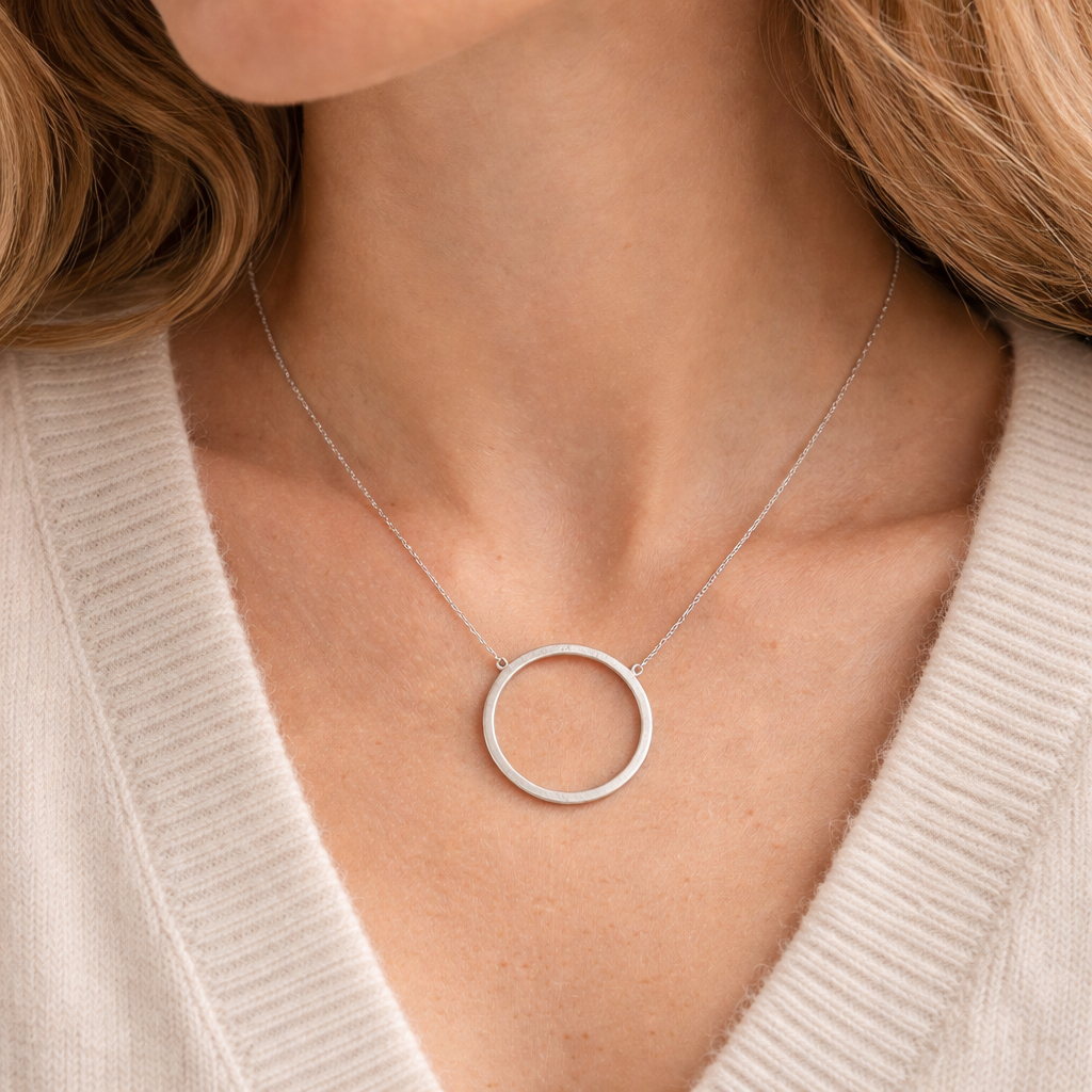 Pre-Owned Silpada Sterling Silver Circle Pendant Necklace N3087