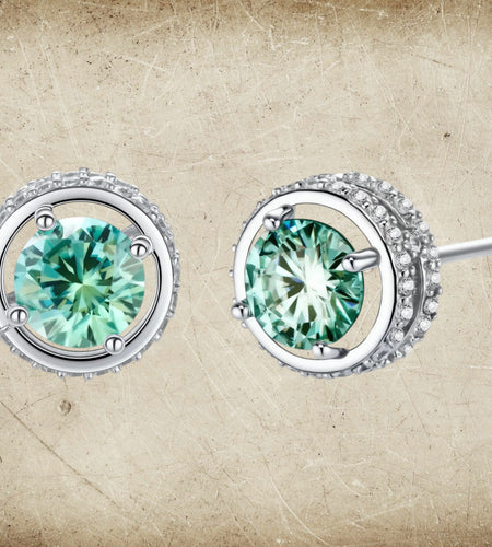 Simply Savvy Emerald Spark Halo Studs