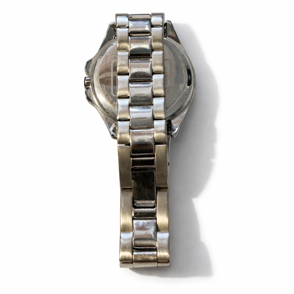Coach Silver Signature Bangle Watch – Minimalist Bracelet Style (Pre-Owned)