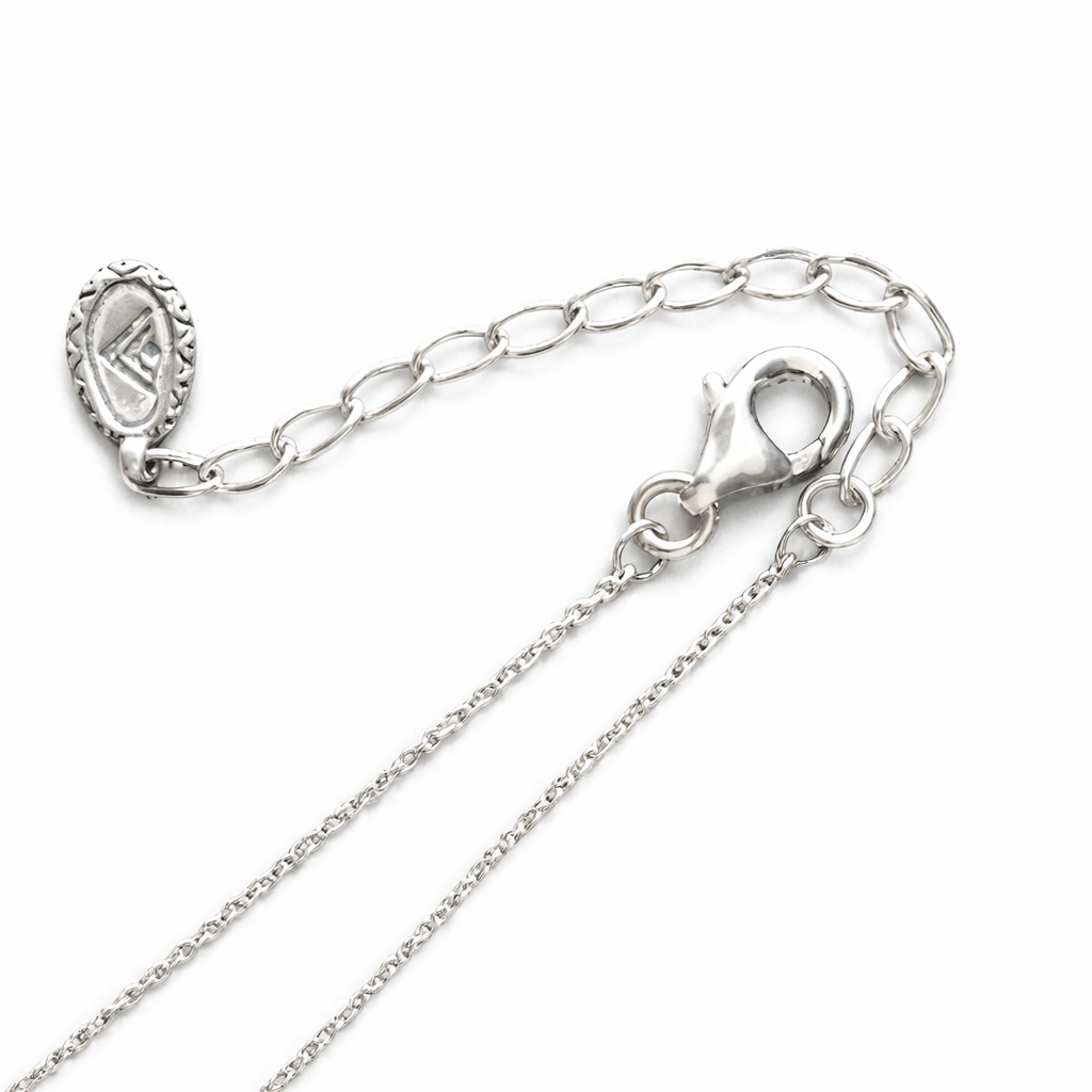 Pre-Owned Silpada Sterling Silver Circle Pendant Necklace N3087