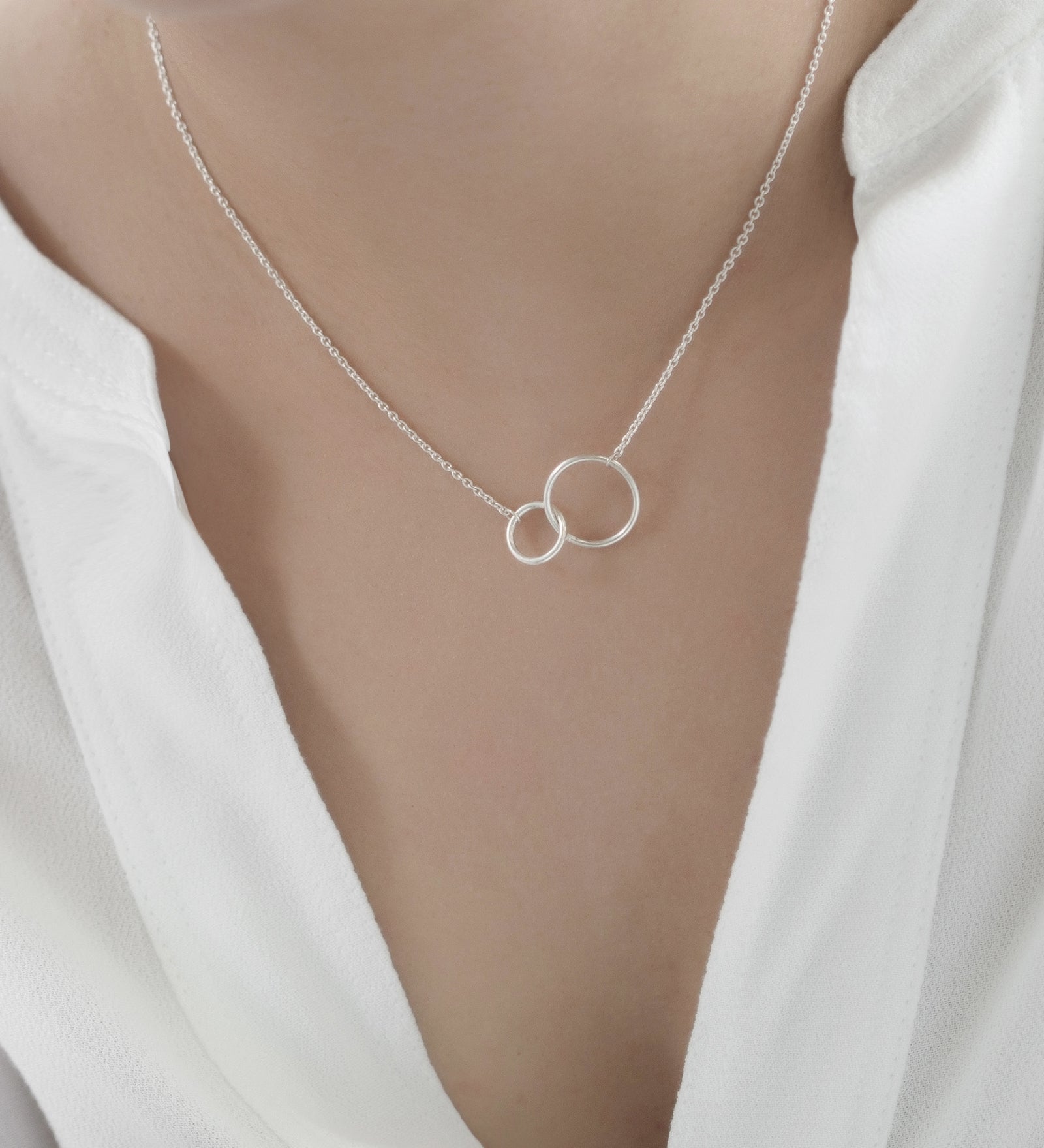 925 Sterling Silver “Linked Balance” Double Circle Link Necklace – Minimalist Geometric Pendant Adjustable